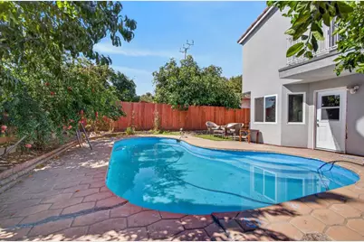 8095 Calle Royale Way, Sacramento, CA 95823 - Photo 22