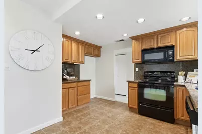 5820 Kahara Court, Sacramento, CA 95822 - Photo 14