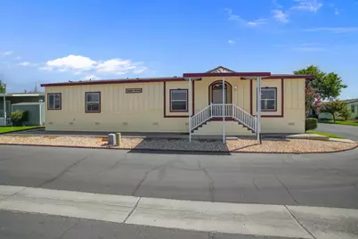 Queen Way #29, Livingston, CA 95334 - Photo 2