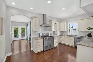 1040 34th St, Sacramento, CA 95816 - Photo 8