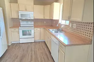930 Cortina Dr, Orland, CA 95963 - Photo 8
