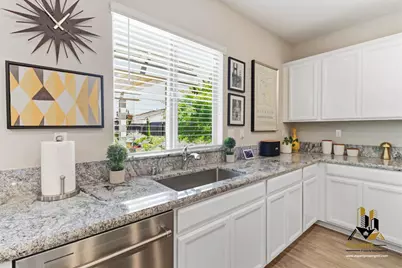 8256 Schellhous Drive, Roseville, CA 95747 - Photo 10