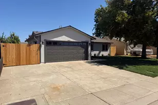 18998 N Lockewood Ln, Lockeford, CA 95237 - Photo 2