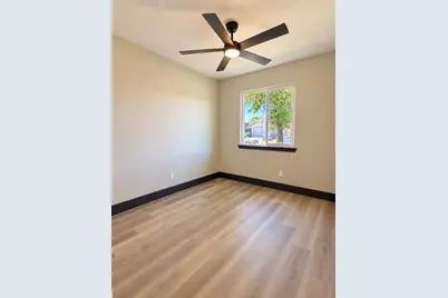 18998 N Lockewood Lane, Lockeford, CA 95237 - Photo 12