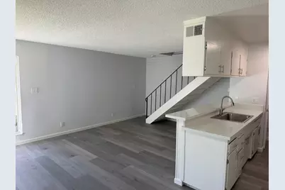9029 Montoya Street #3, Sacramento, CA 95826 - Photo 4