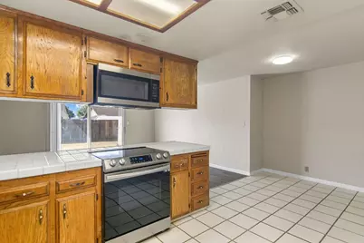 738 Evergreen Way, Manteca, CA 95336 - Photo 10