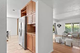 2816 Conway Ct, Sacramento, CA 95826 - Photo 6