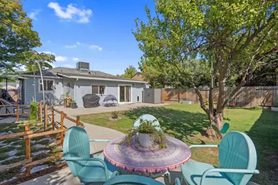 3645 Marjorie Way, Sacramento, CA 95820 - Photo 18