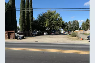 207 N Airport Way, Manteca, CA 95337 - Photo 1