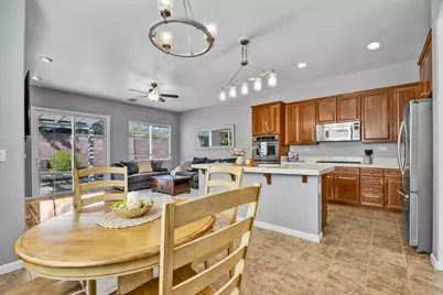 11867 Larisa Way, Rancho Cordova, CA 95742 - Photo 10