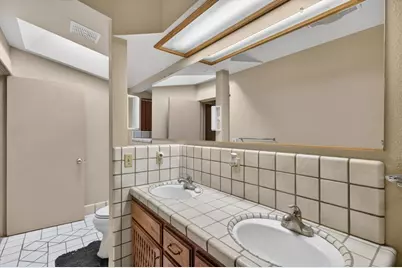 8879 Sunset Avenue, Fair Oaks, CA 95628 - Photo 20