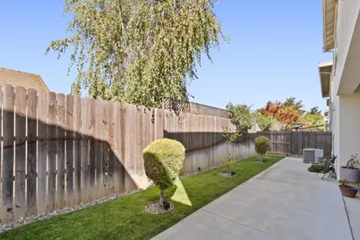 9577 Oak Reserve Lane, Elk Grove, CA 95758 - Photo 12