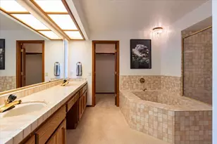 909 El Rancho Ct, Roseville, CA 95661 - Photo 26