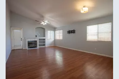 10457 River Oaks Drive, Stockton, CA 95209 - Photo 4