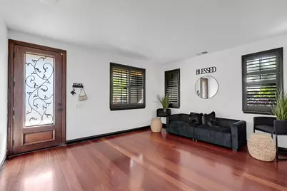 415 Parliament Way, Newman, CA 95360 - Photo 2