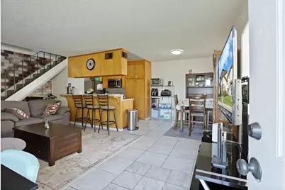 1307 Pinetree Drive #3, Stockton, CA 95203 - Photo 6