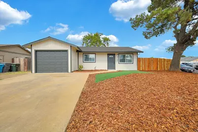 2183 Gold Leaf Way, Olivehurst, CA 95961 - Photo 1
