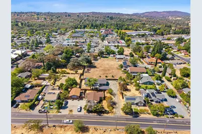 12171 Dry Creek Road, Auburn, CA 95602 - Photo 36