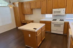1877 Riverside Way, Los Banos, CA 93635 - Photo 4