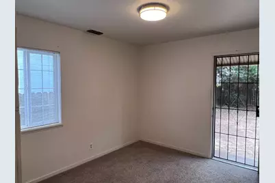 5550 40th Ave, Sacramento, CA 95824 - Photo 8