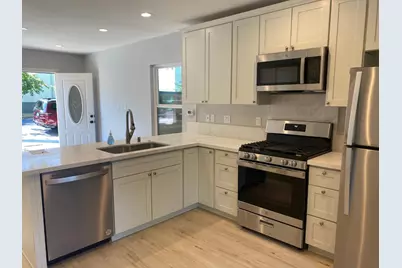 209 Alhambra Boulevard, Sacramento, CA 95816 - Photo 8