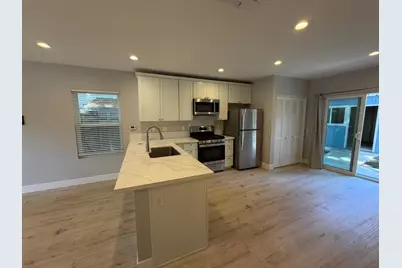 209 Alhambra Boulevard, Sacramento, CA 95816 - Photo 10