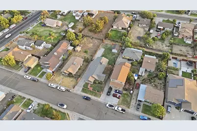 1300 N E Street, Livingston, CA 95334 - Photo 58