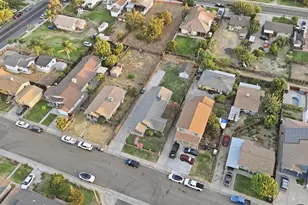 1300 N E St, Livingston, CA 95334 - Photo 58