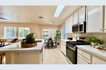 2468 Serenata Way, Sacramento, CA 95835 - Photo 12