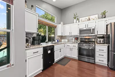 9059 Richborough Way, Elk Grove, CA 95624 - Photo 12