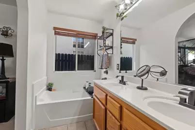 9059 Richborough Way, Elk Grove, CA 95624 - Photo 18