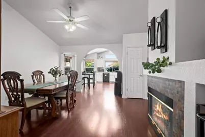 9059 Richborough Way, Elk Grove, CA 95624 - Photo 10