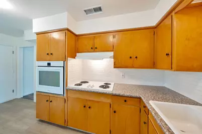 5364 48th Street, Sacramento, CA 95820 - Photo 10