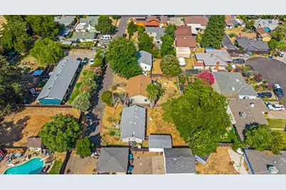1121 El Vecino Court, Modesto, CA 95350 - Photo 24