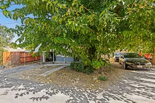 1121 El Vecino Ct, Modesto, CA 95350 - Photo 14