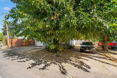 1121 El Vecino Court, Modesto, CA 95350 - Photo 16