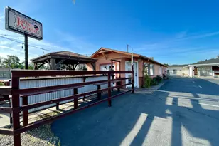 1120 W F St, Oakdale, CA 95361 - Photo 2