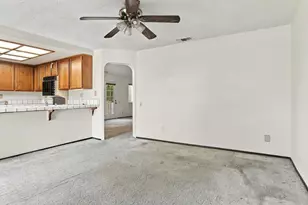 9 Rollingbrook Cir, Sacramento, CA 95833 - Photo 12