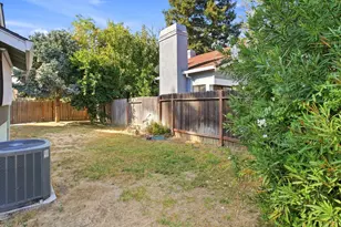 9 Rollingbrook Cir, Sacramento, CA 95833 - Photo 36