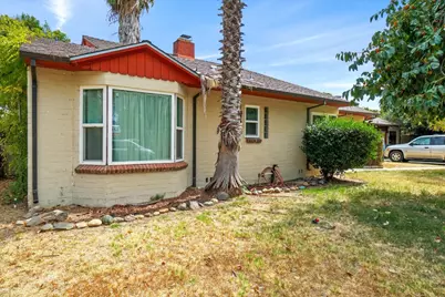 3216 Palmer Street, Sacramento, CA 95815 - Photo 2