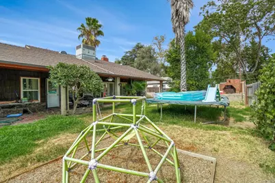 3216 Palmer Street, Sacramento, CA 95815 - Photo 34