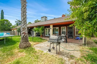 3216 Palmer Street, Sacramento, CA 95815 - Photo 32