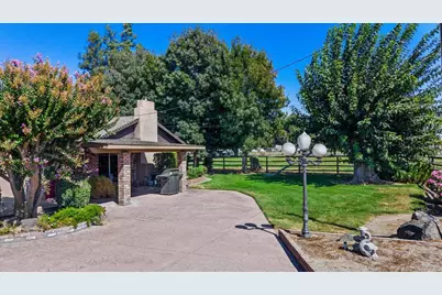 6837 Eleanor Road, Oakdale, CA 95361 - Photo 14