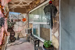 2454 Empress St, Sacramento, CA 95815 - Photo 6