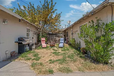 1335 Tully Road, Modesto, CA 95350 - Photo 14