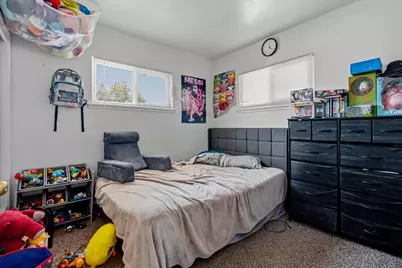 1502 W Orangeburg Avenue, Modesto, CA 95350 - Photo 14