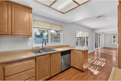 4233 Rosecrest Way, Sacramento, CA 95826 - Photo 22