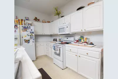 2601 E Pryor Drive, Fresno, CA 93720 - Photo 8