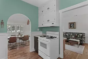 2410 41st St, Sacramento, CA 95817 - Photo 8
