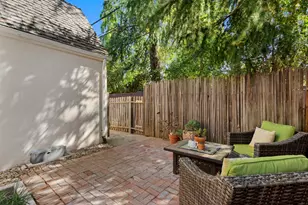 2410 41st St, Sacramento, CA 95817 - Photo 18